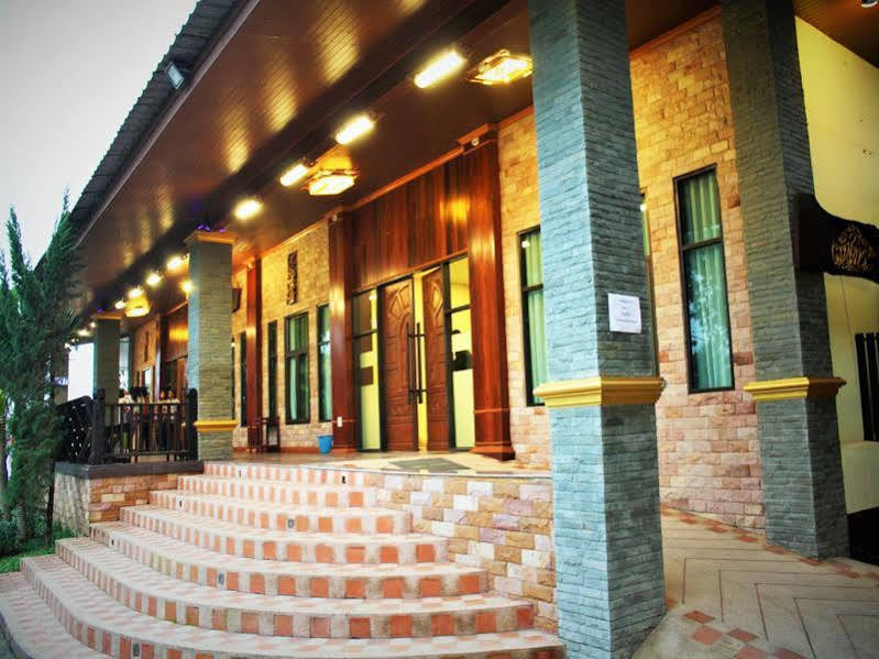 港花园景观度假酒店 清莱 外观 照片